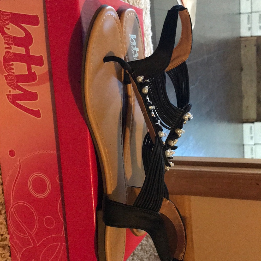 Blitz sandals